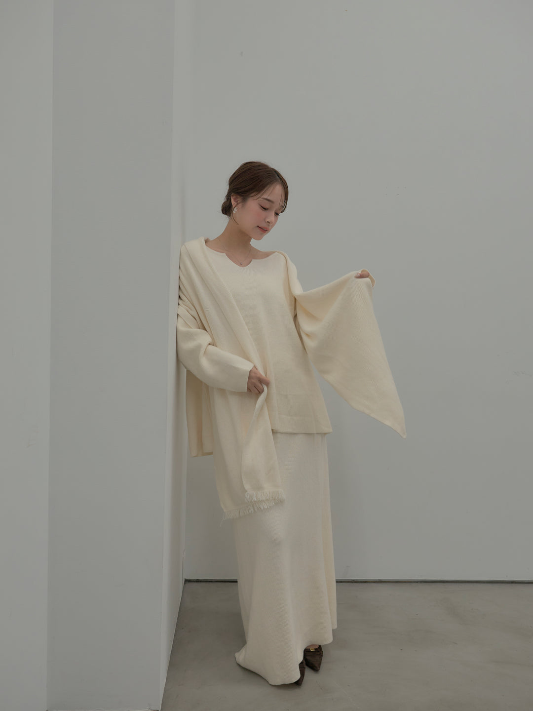 ミルキータッチキーネックニットSET UP(ストール付き)