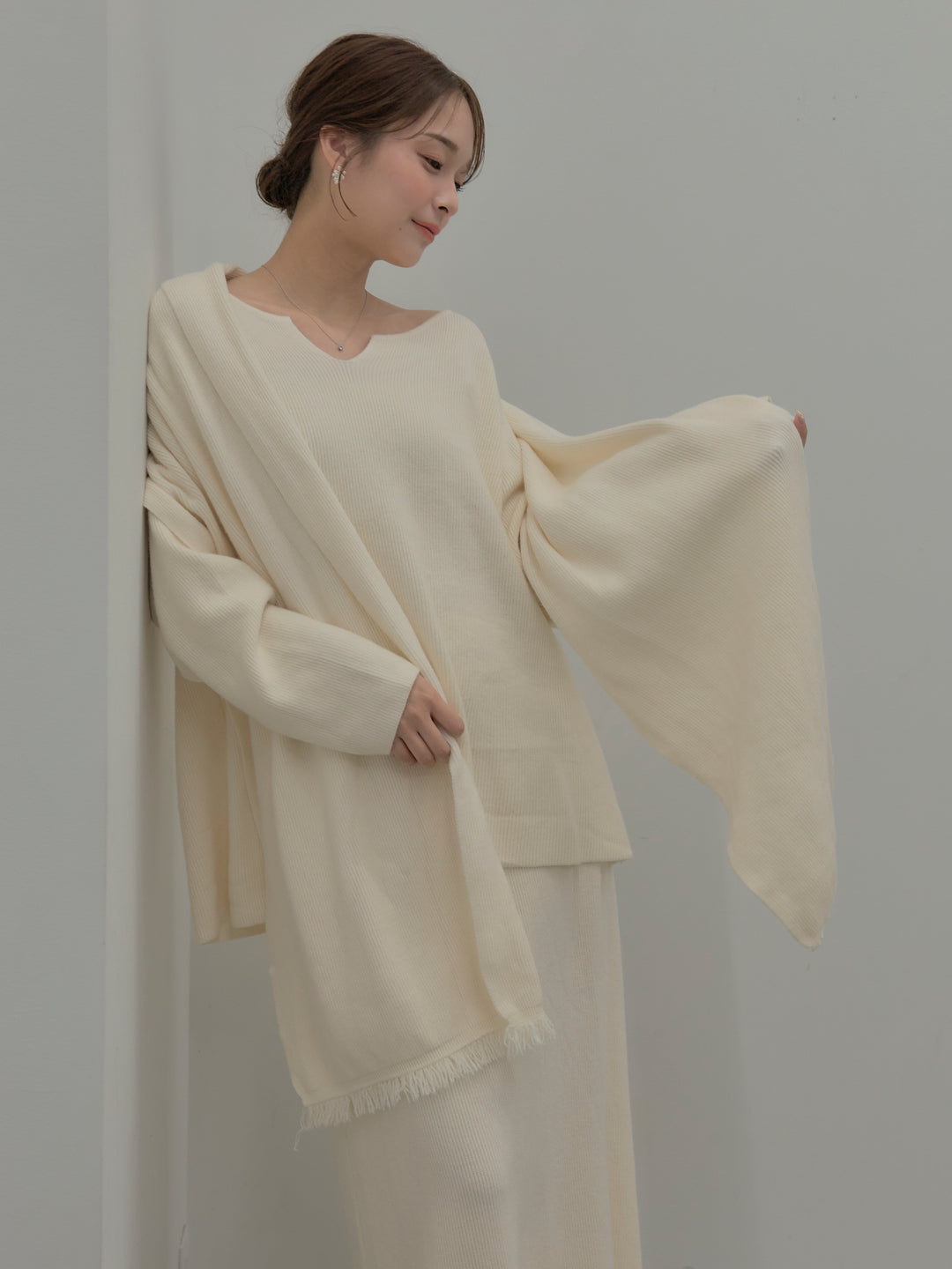 ミルキータッチキーネックニットSET UP(ストール付き)