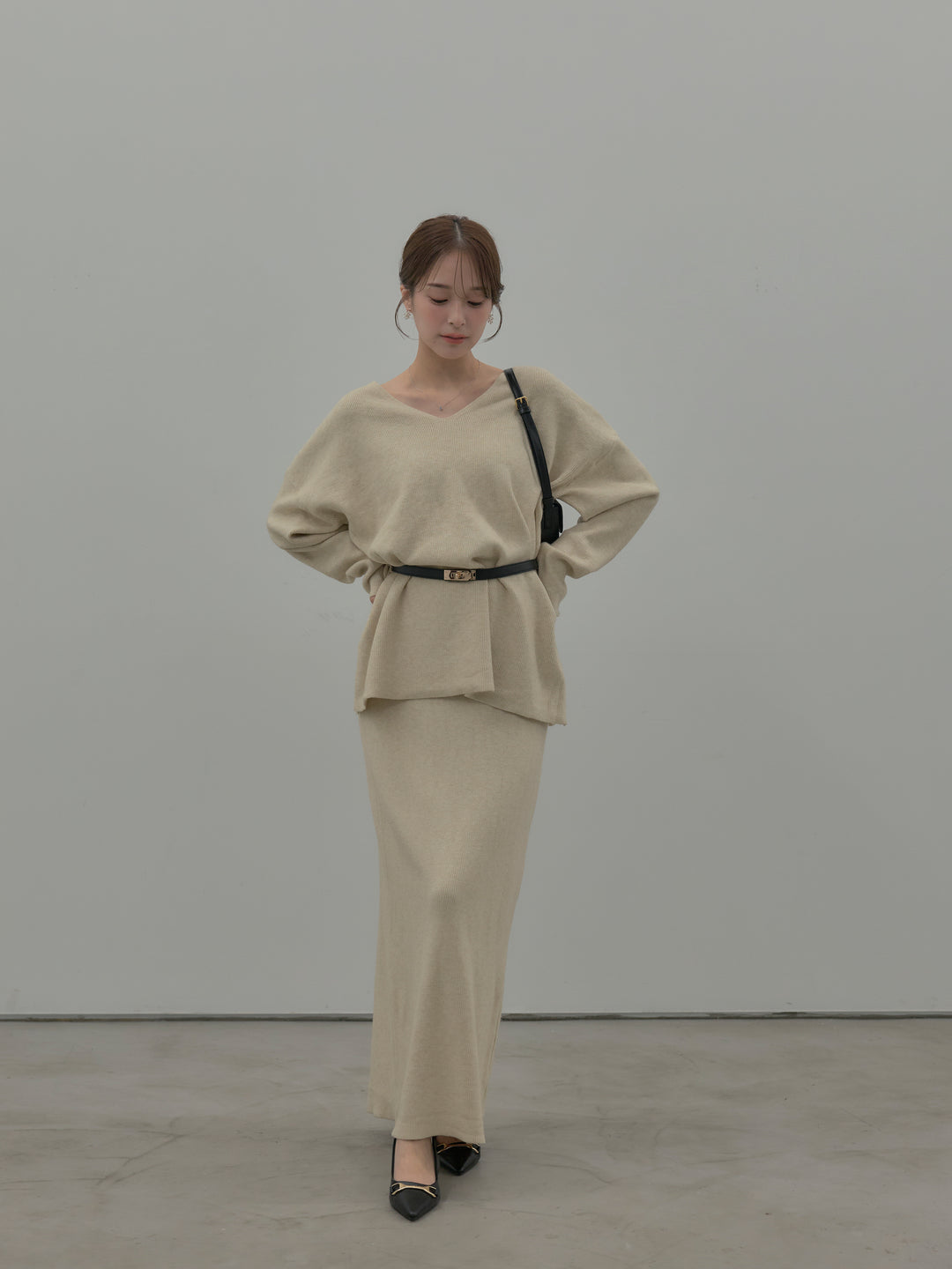 VネックニットSET UP (ベルト付き)