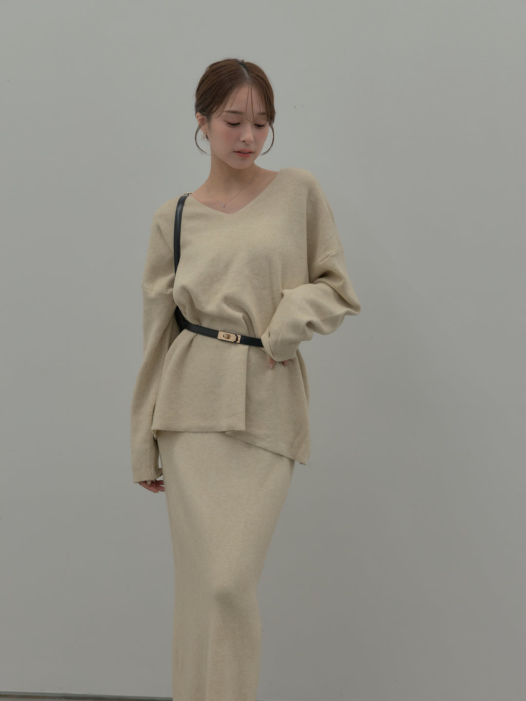 VネックニットSET UP (ベルト付き)