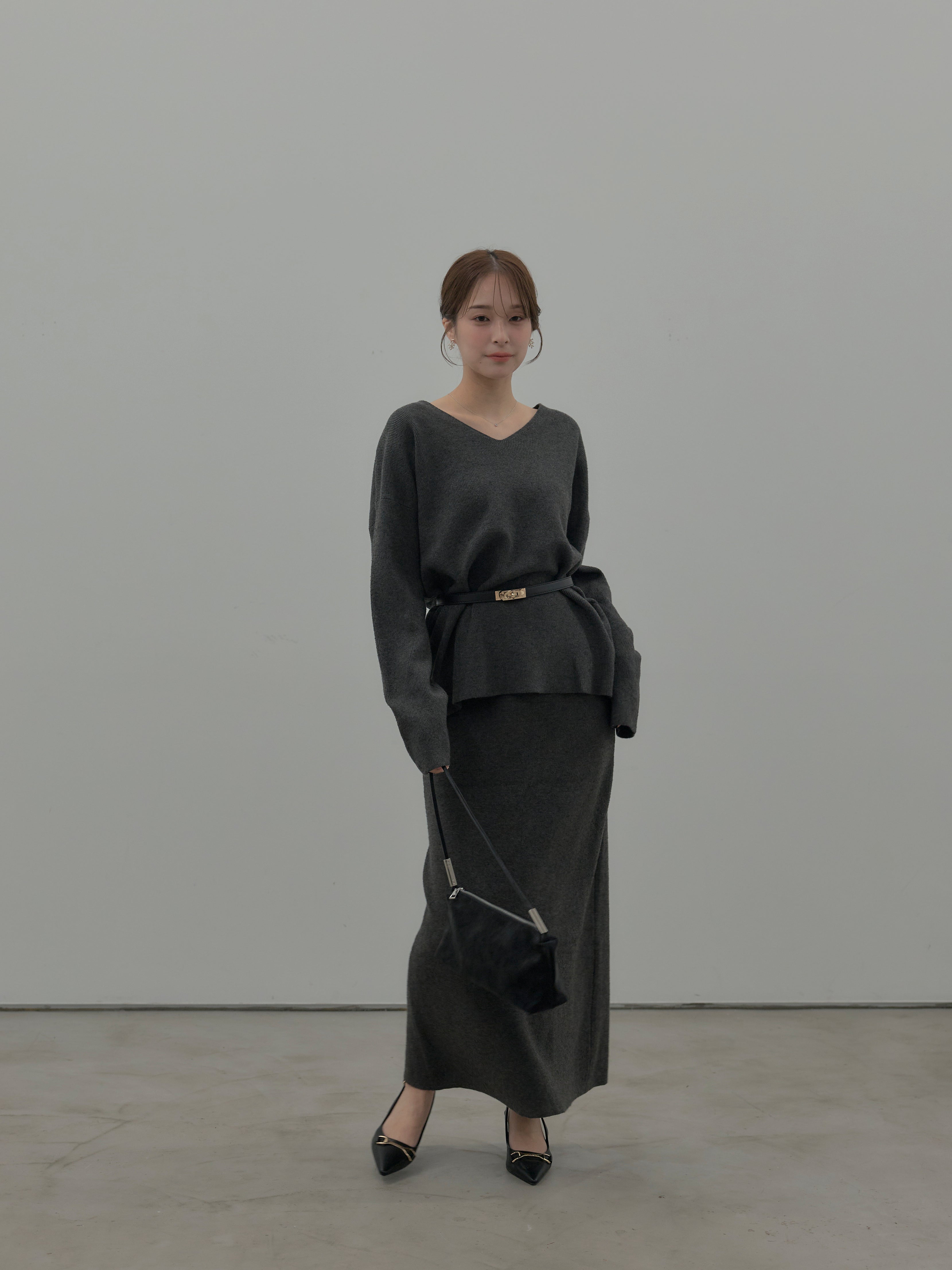 VネックニットSET UP (ベルト付き) – nairo
