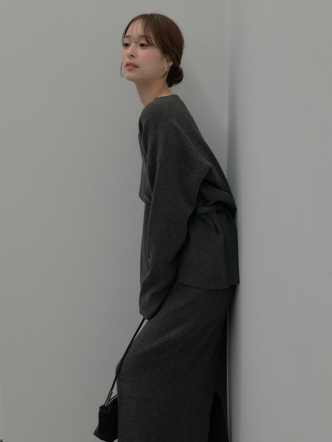 VネックニットSET UP (ベルト付き)