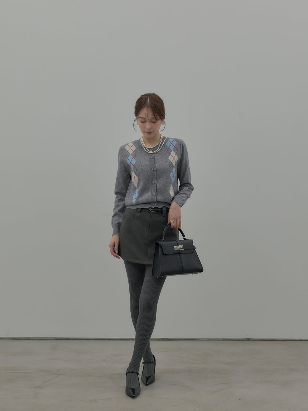 【SET】アーガイル柄ニットカーディガン+スムースタッチデザインポケットミニスカート(インパン付き)(2set)