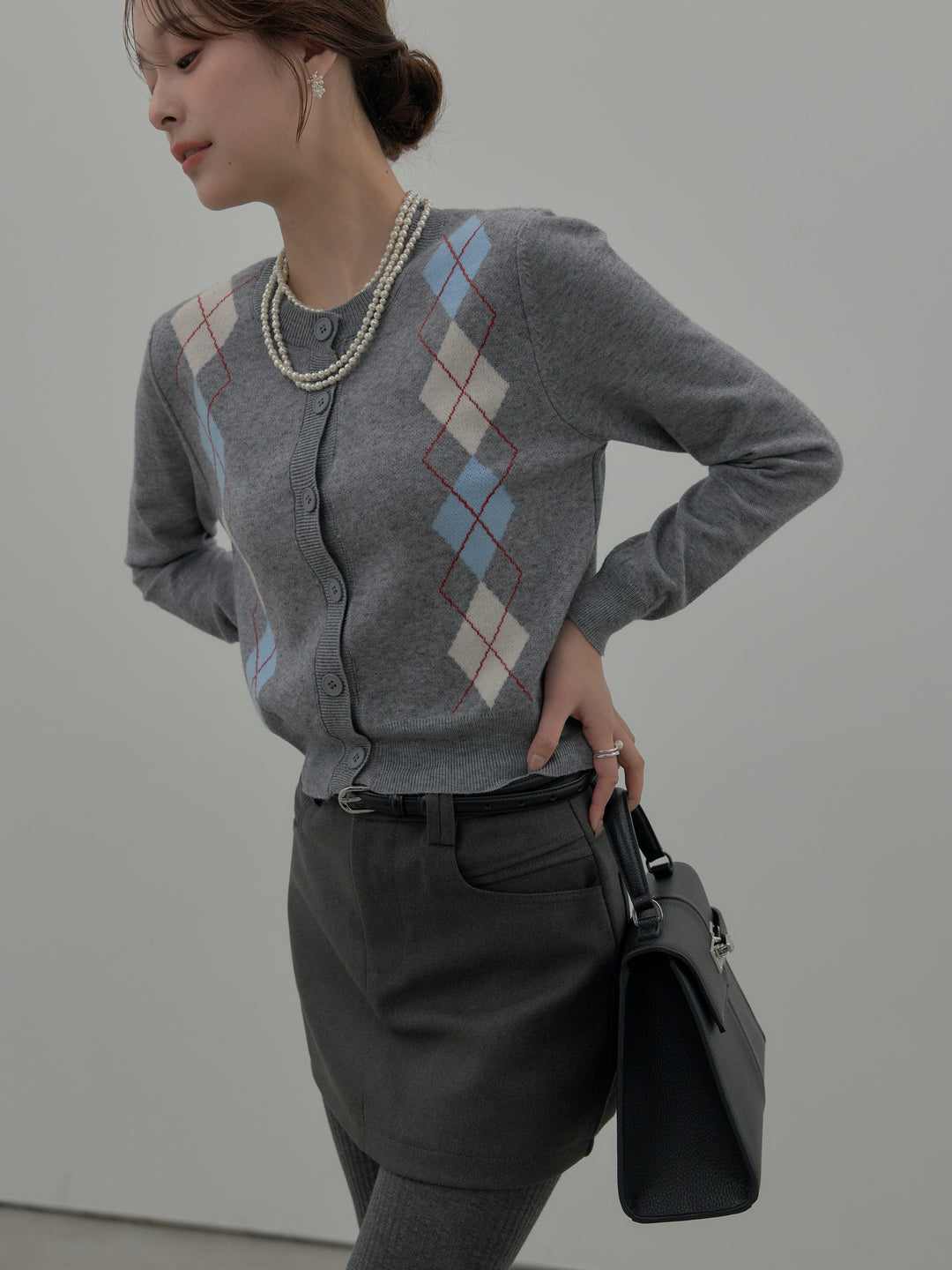 【SET】アーガイル柄ニットカーディガン+スムースタッチデザインポケットミニスカート(インパン付き)(2set)