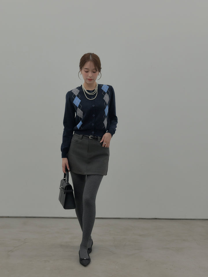 【SET】アーガイル柄ニットカーディガン+スムースタッチデザインポケットミニスカート(インパン付き)(2set)