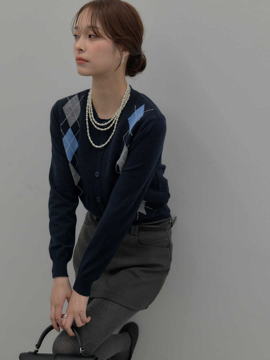 【SET】アーガイル柄ニットカーディガン+スムースタッチデザインポケットミニスカート(インパン付き)(2set)