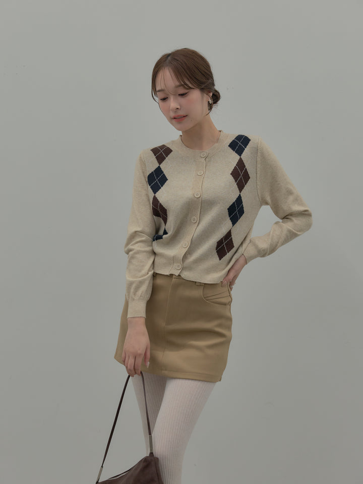 【SET】アーガイル柄ニットカーディガン+スムースタッチデザインポケットミニスカート(インパン付き)(2set)