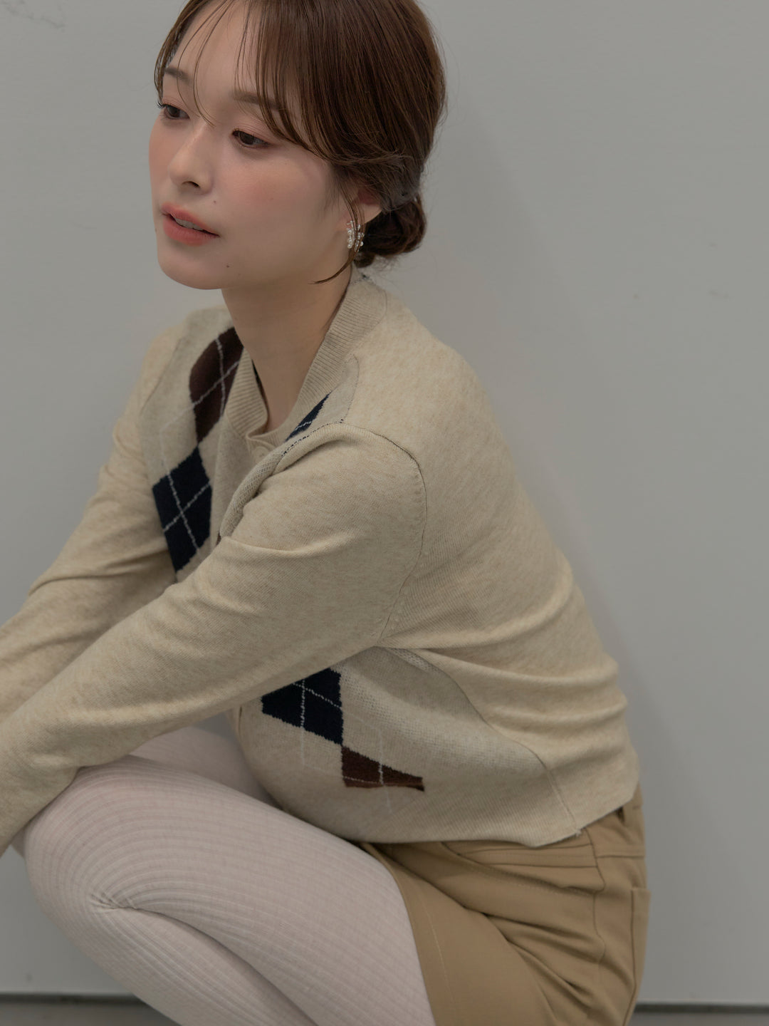 【SET】アーガイル柄ニットカーディガン+スムースタッチデザインポケットミニスカート(インパン付き)(2set)