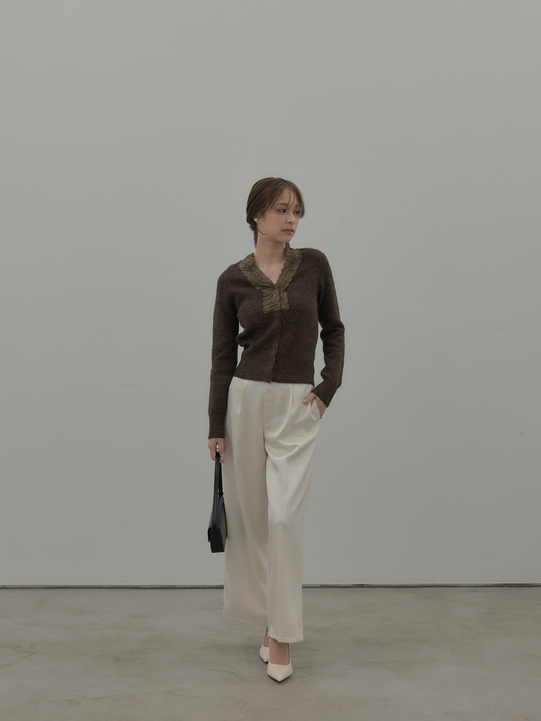 レース襟ニットトップス