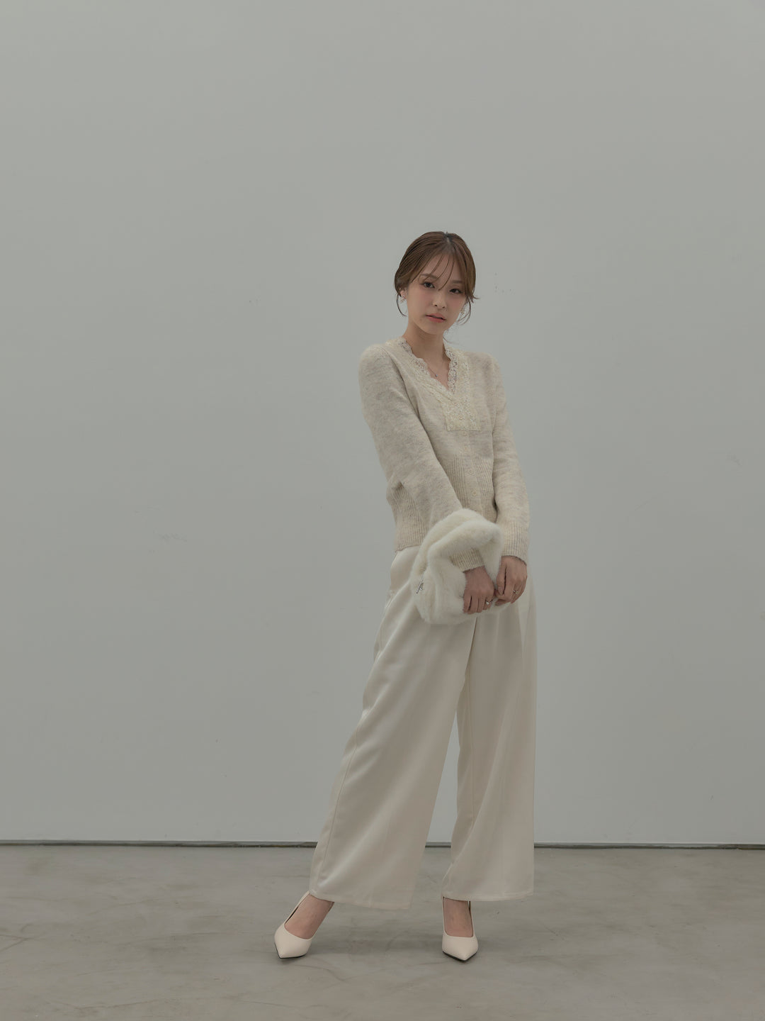 【SET】レース襟ニットトップス+【Essential】センタープレスサテンパンツ(2set)