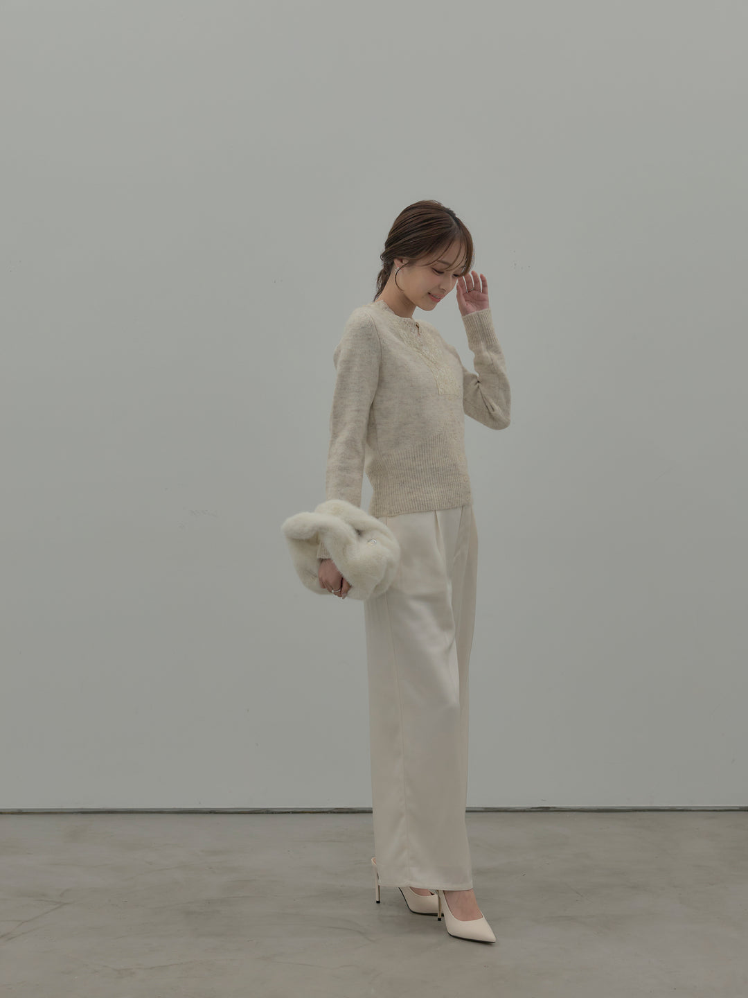 【SET】レース襟ニットトップス+【Essential】センタープレスサテンパンツ(2set)