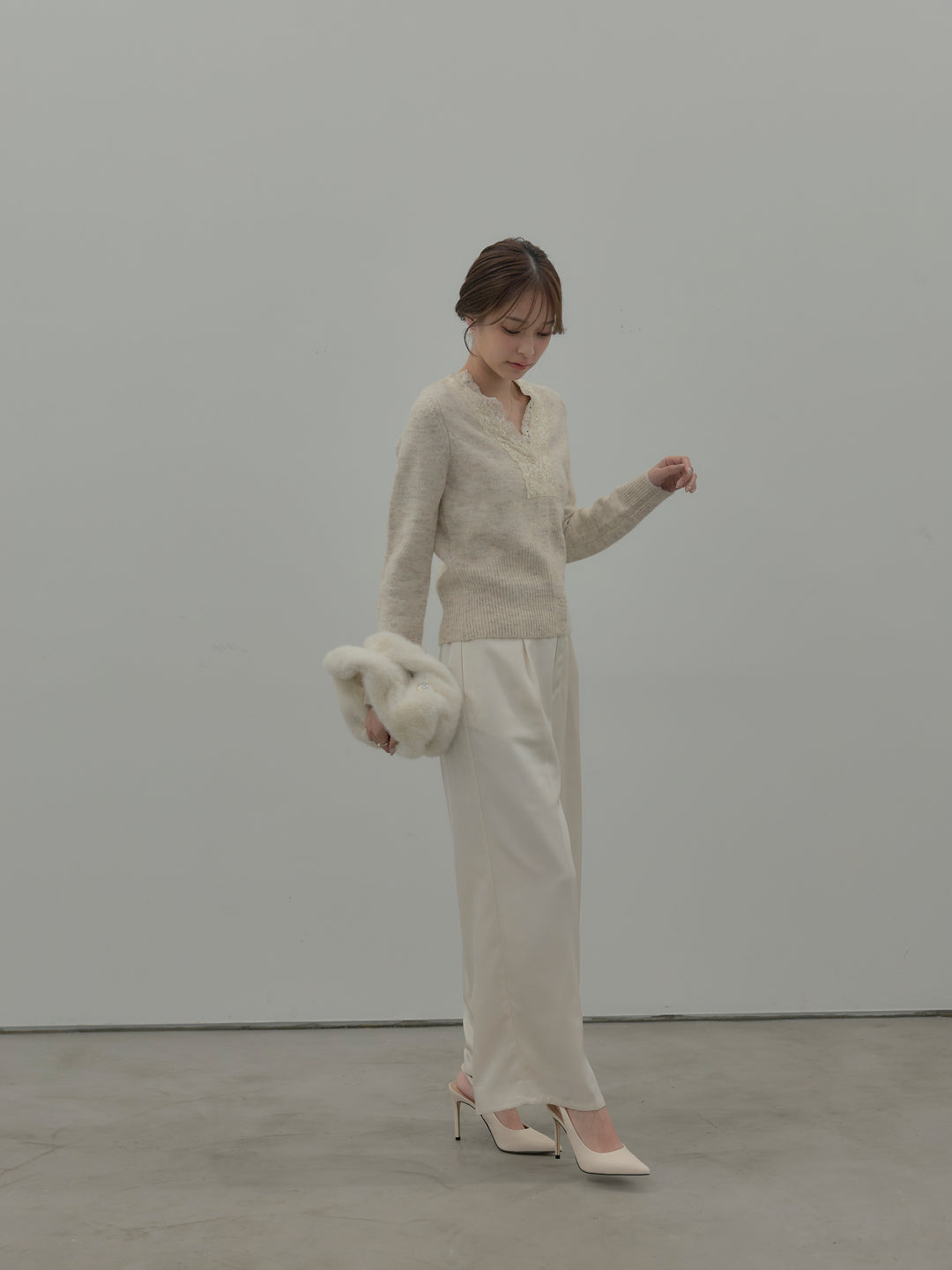 【SET】レース襟ニットトップス+【Essential】センタープレスサテンパンツ(2set)