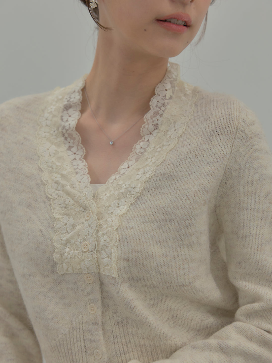 レース襟ニットトップス