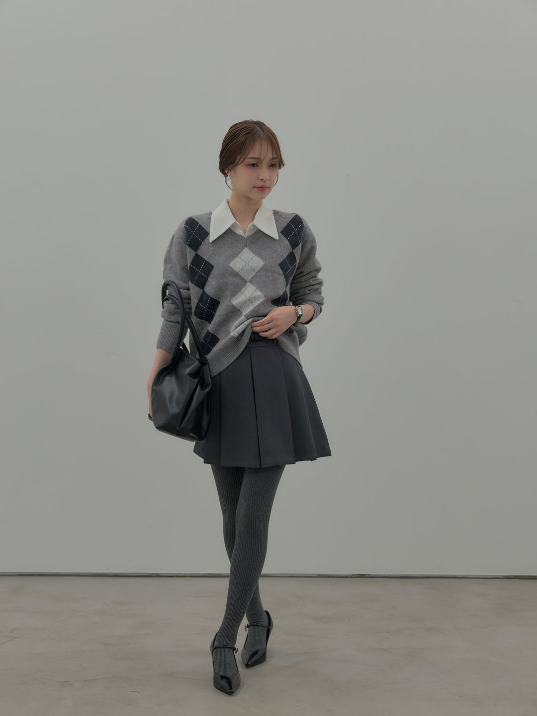 【SET】アーガイル柄Vネックニットプルオーバー+ベルト付きプリーツミニスカート(2set)