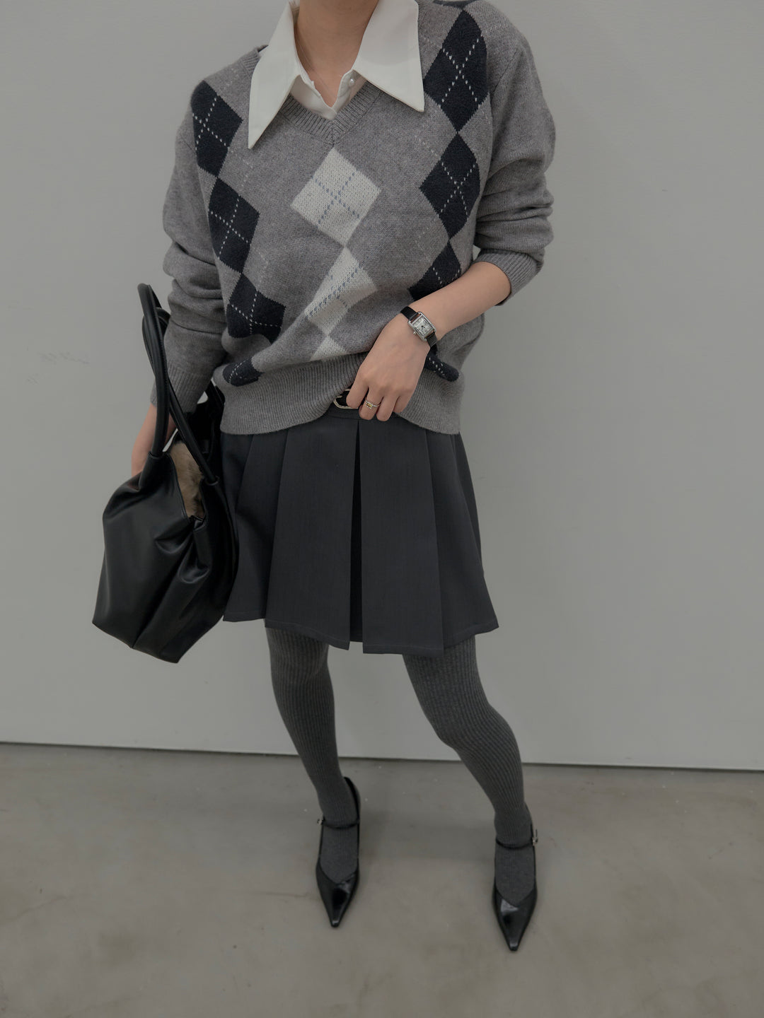 アーガイル柄Vネックニットプルオーバー