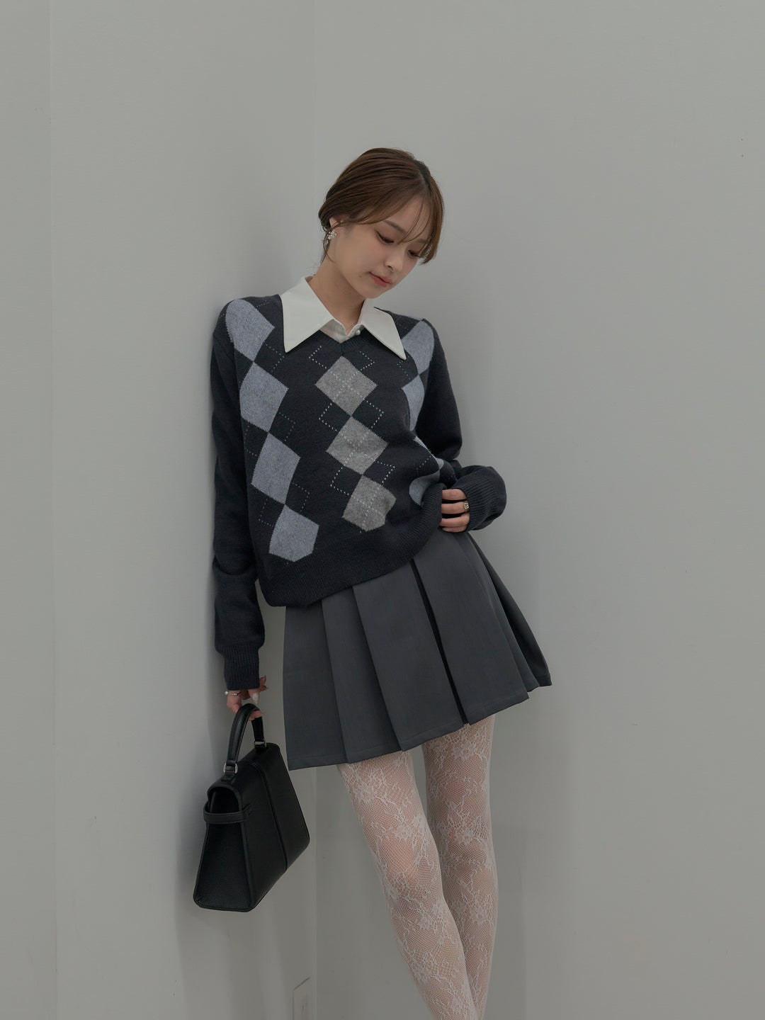 アーガイル柄Vネックニットプルオーバー