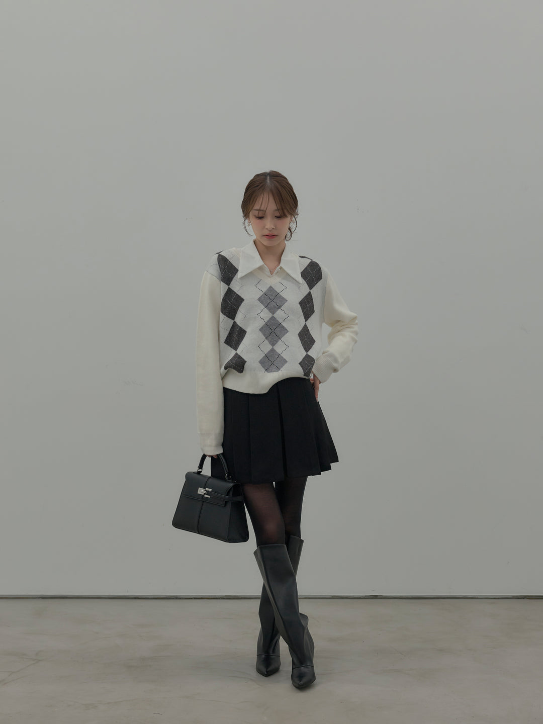 【SET】アーガイル柄Vネックニットプルオーバー+ベルト付きプリーツミニスカート(2set)