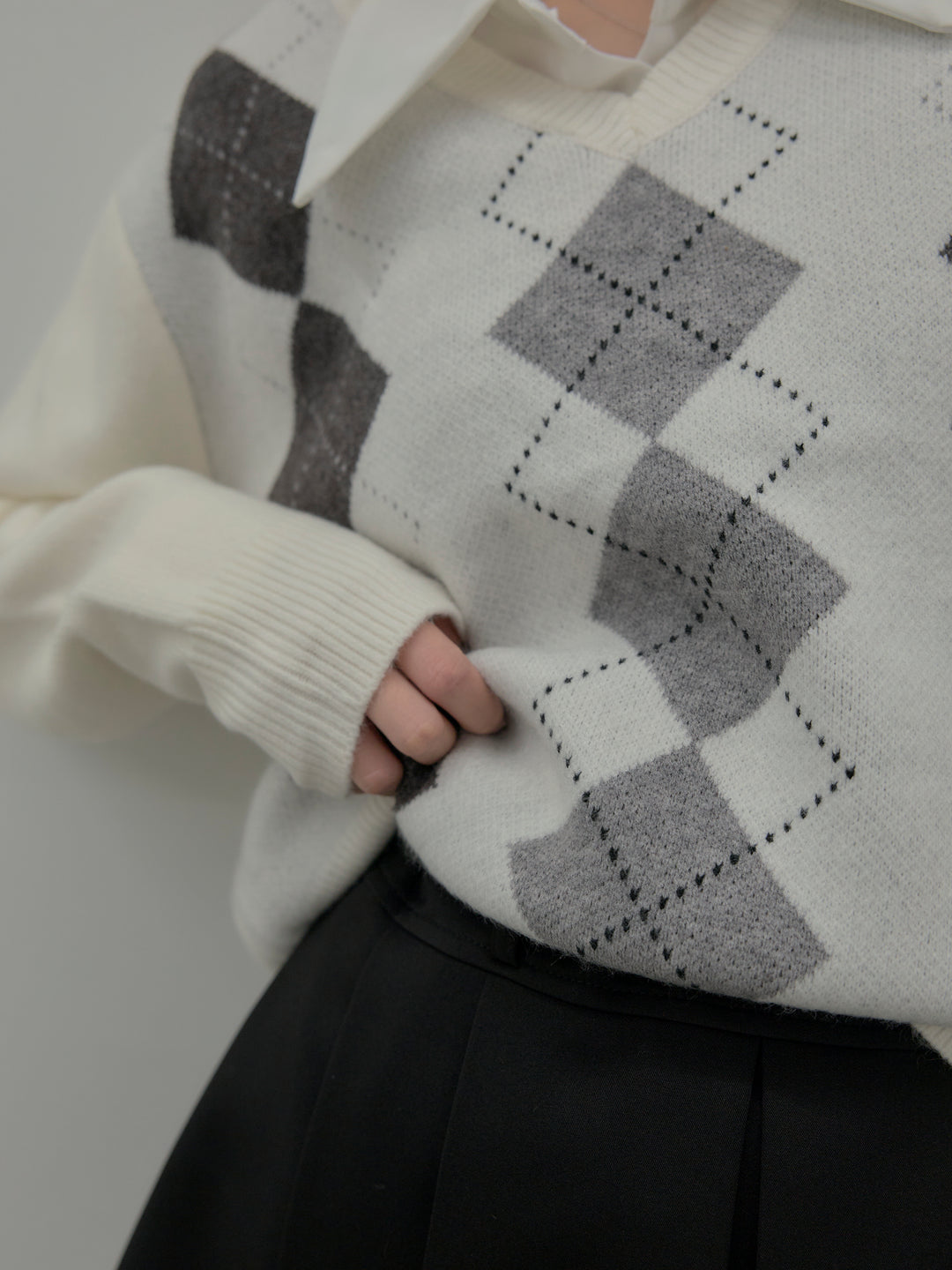 【SET】アーガイル柄Vネックニットプルオーバー+ベルト付きプリーツミニスカート(2set)