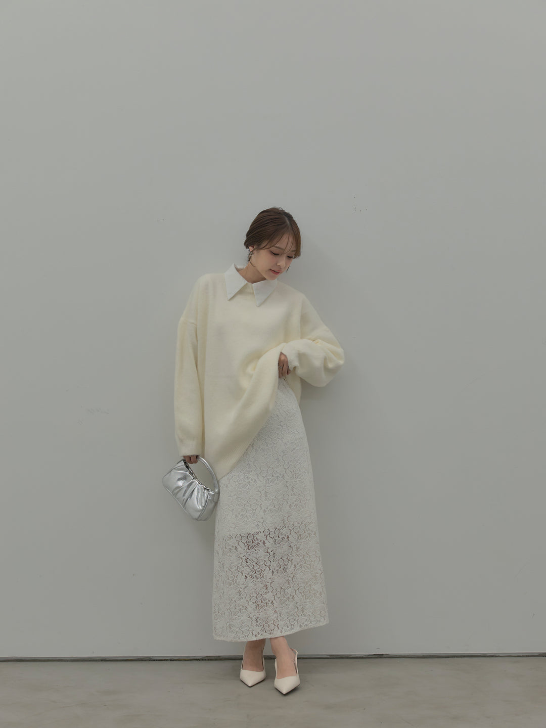 【SET】オーバーサイズニットプルオーバー+パールボタンサテンシャツ+フラワーベロアレースAラインスカート(3set)