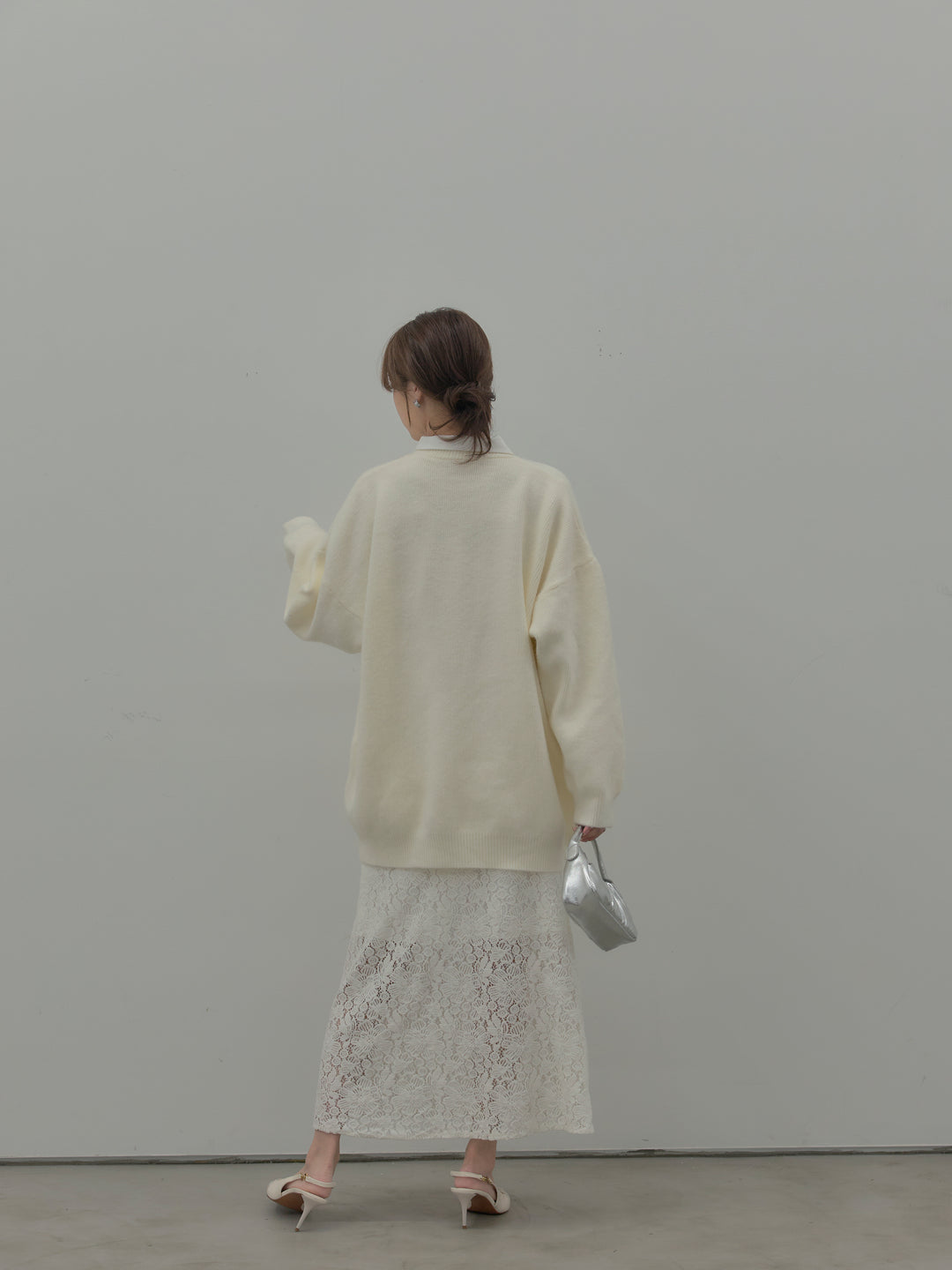 【SET】オーバーサイズニットプルオーバー+パールボタンサテンシャツ+フラワーベロアレースAラインスカート(3set)