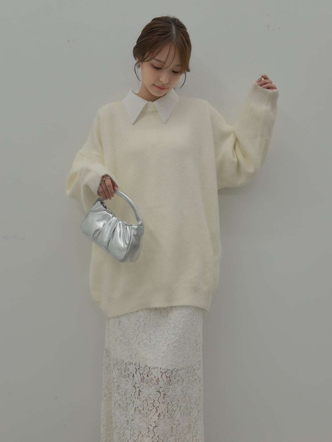 【SET】オーバーサイズニットプルオーバー+パールボタンサテンシャツ+フラワーベロアレースAラインスカート(3set)