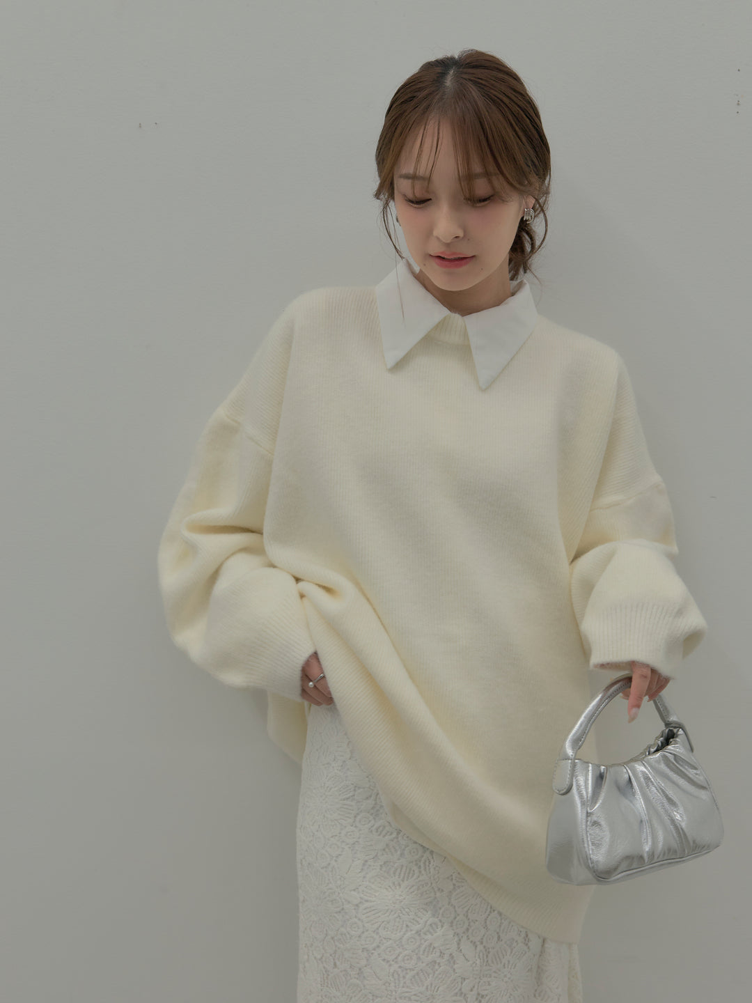 【SET】オーバーサイズニットプルオーバー+パールボタンサテンシャツ+フラワーベロアレースAラインスカート(3set)