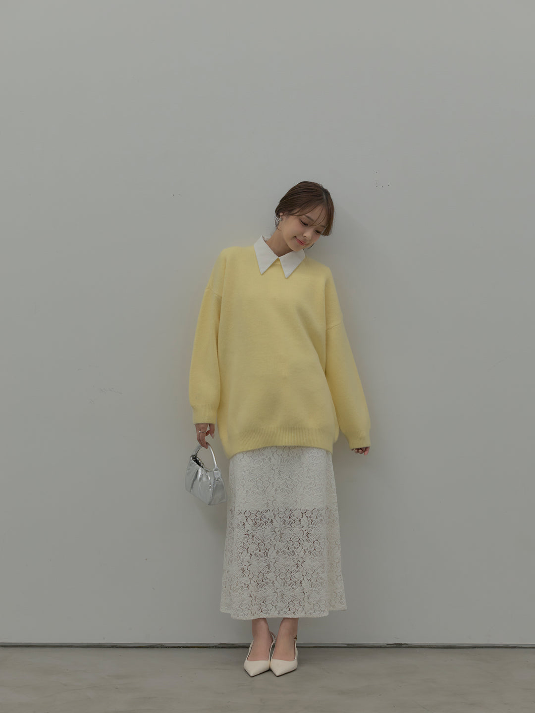 パールボタンサテンシャツ