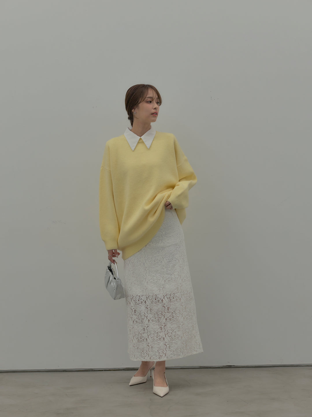 【SET】オーバーサイズニットプルオーバー+パールボタンサテンシャツ+フラワーベロアレースAラインスカート(3set)