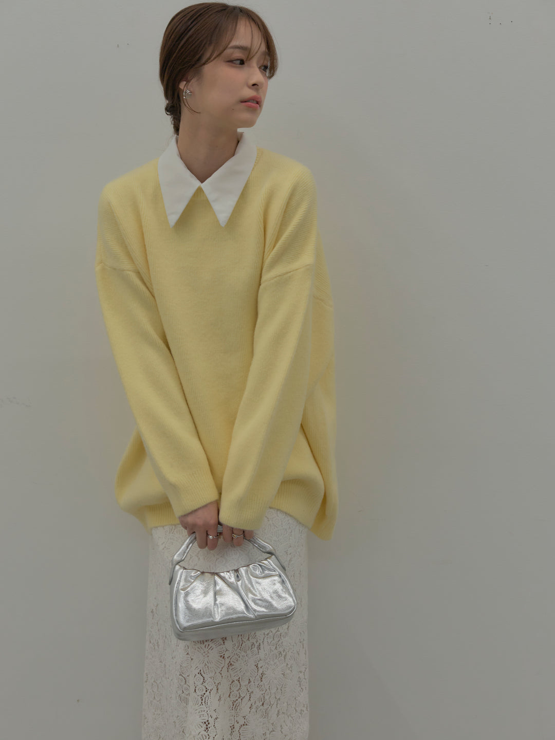 【SET】オーバーサイズニットプルオーバー+パールボタンサテンシャツ+フラワーベロアレースAラインスカート(3set)