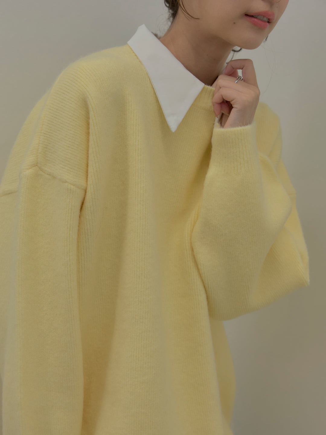 【SET】オーバーサイズニットプルオーバー+パールボタンサテンシャツ+フラワーベロアレースAラインスカート(3set)