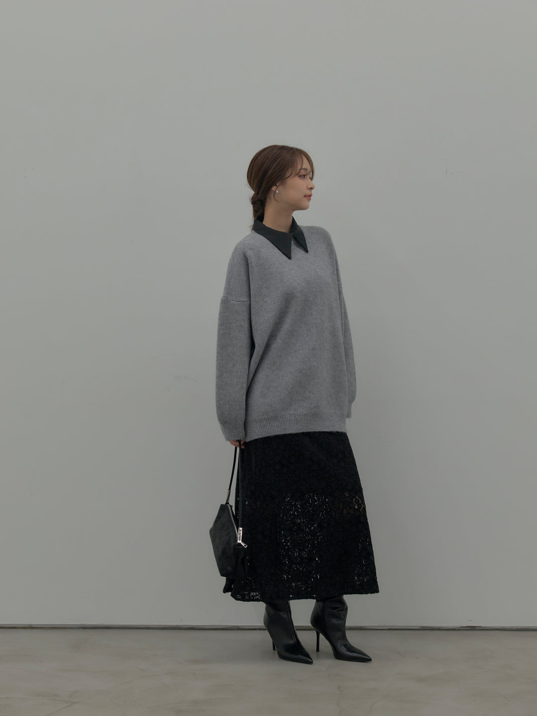 【SET】オーバーサイズニットプルオーバー+パールボタンサテンシャツ+フラワーベロアレースAラインスカート(3set)