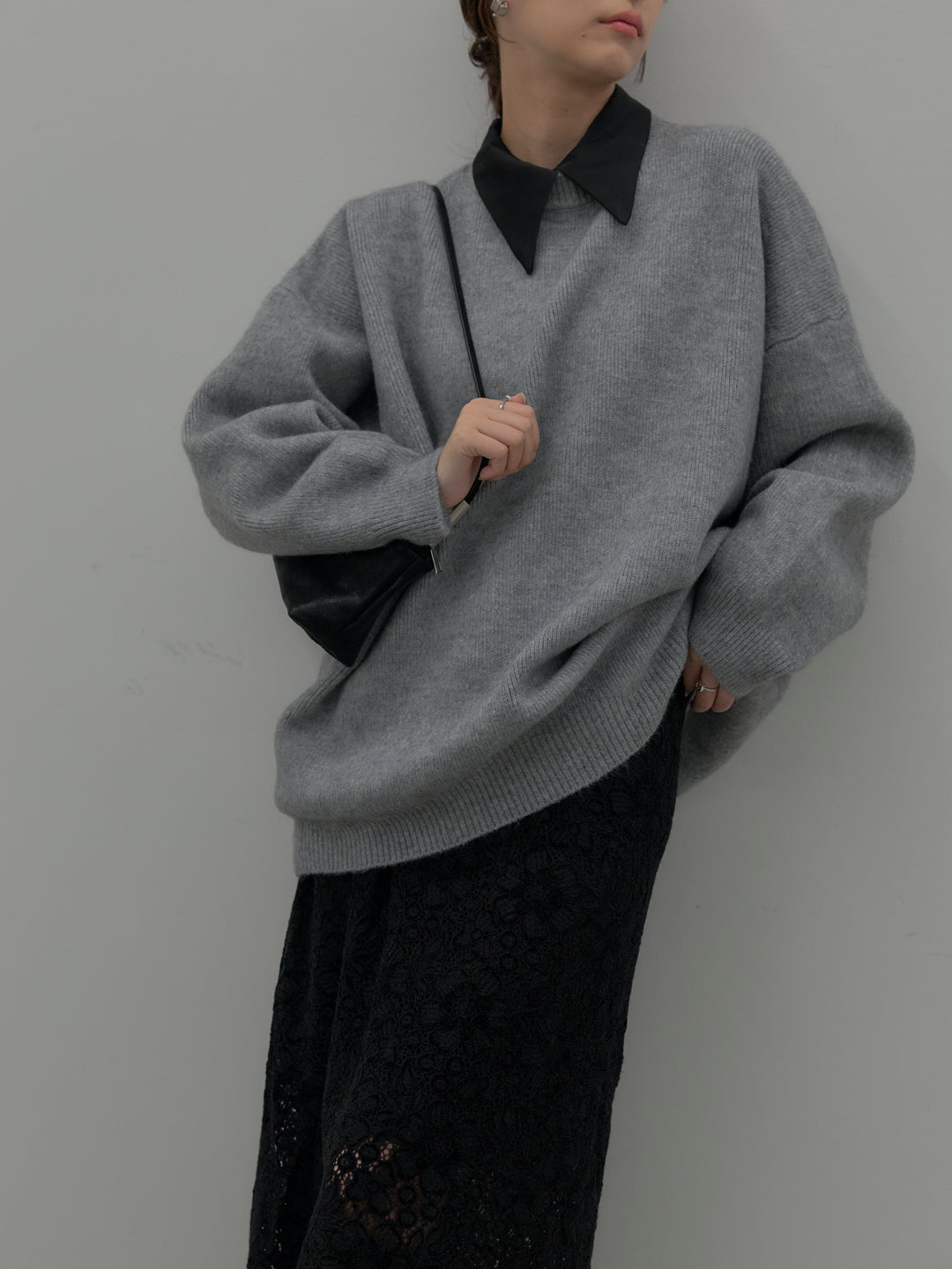 【SET】オーバーサイズニットプルオーバー+パールボタンサテンシャツ+フラワーベロアレースAラインスカート(3set)