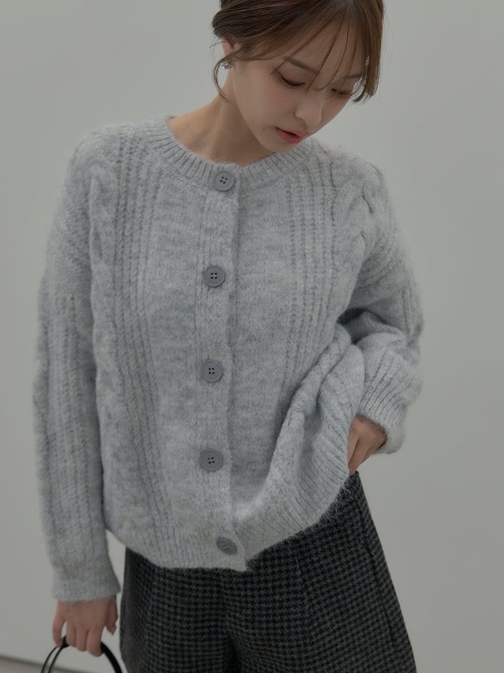 肉厚ケーブル編みニットカーディガン