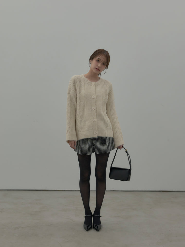 【SET】肉厚ケーブル編みニットカーディガン+千鳥格子ウールタッチショートパンツ(2set)