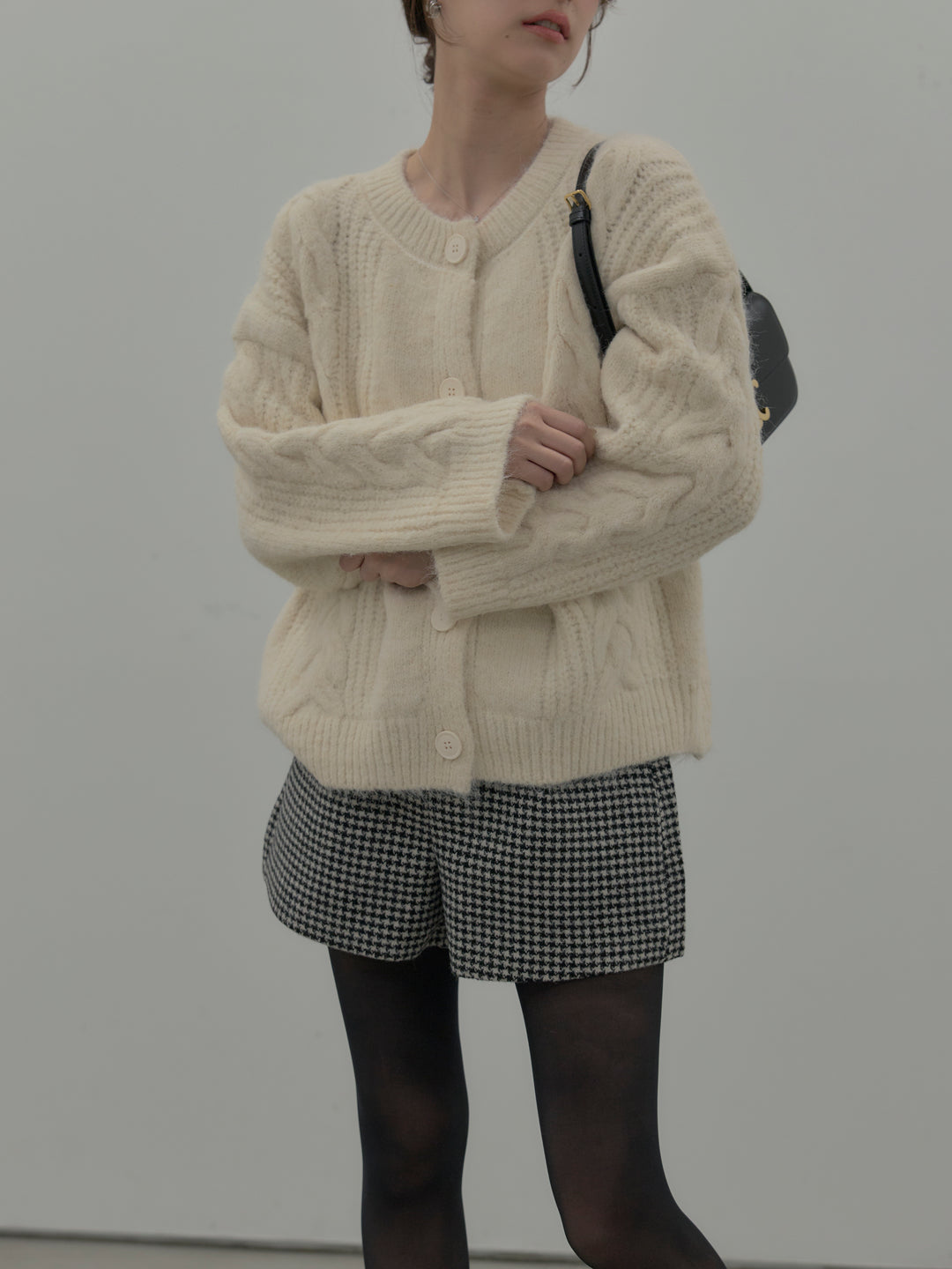 肉厚ケーブル編みニットカーディガン