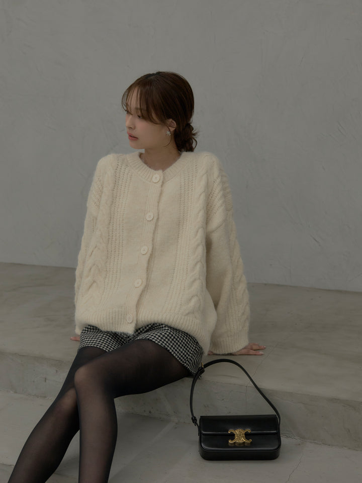 肉厚ケーブル編みニットカーディガン