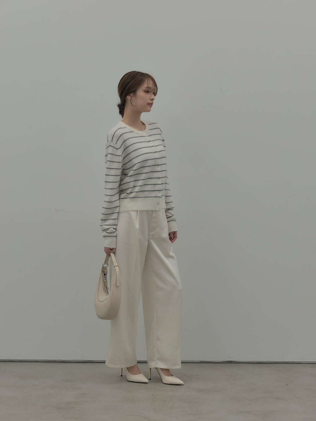 【SET】【premium touch】アルパカタッチボーダーニットカーディガン+【Essential】センタープレスサテンパンツ(2set)