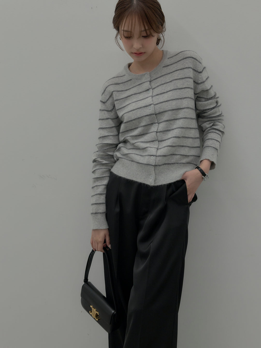 【SET】【premium touch】アルパカタッチボーダーニットカーディガン+【Essential】センタープレスサテンパンツ(2set)