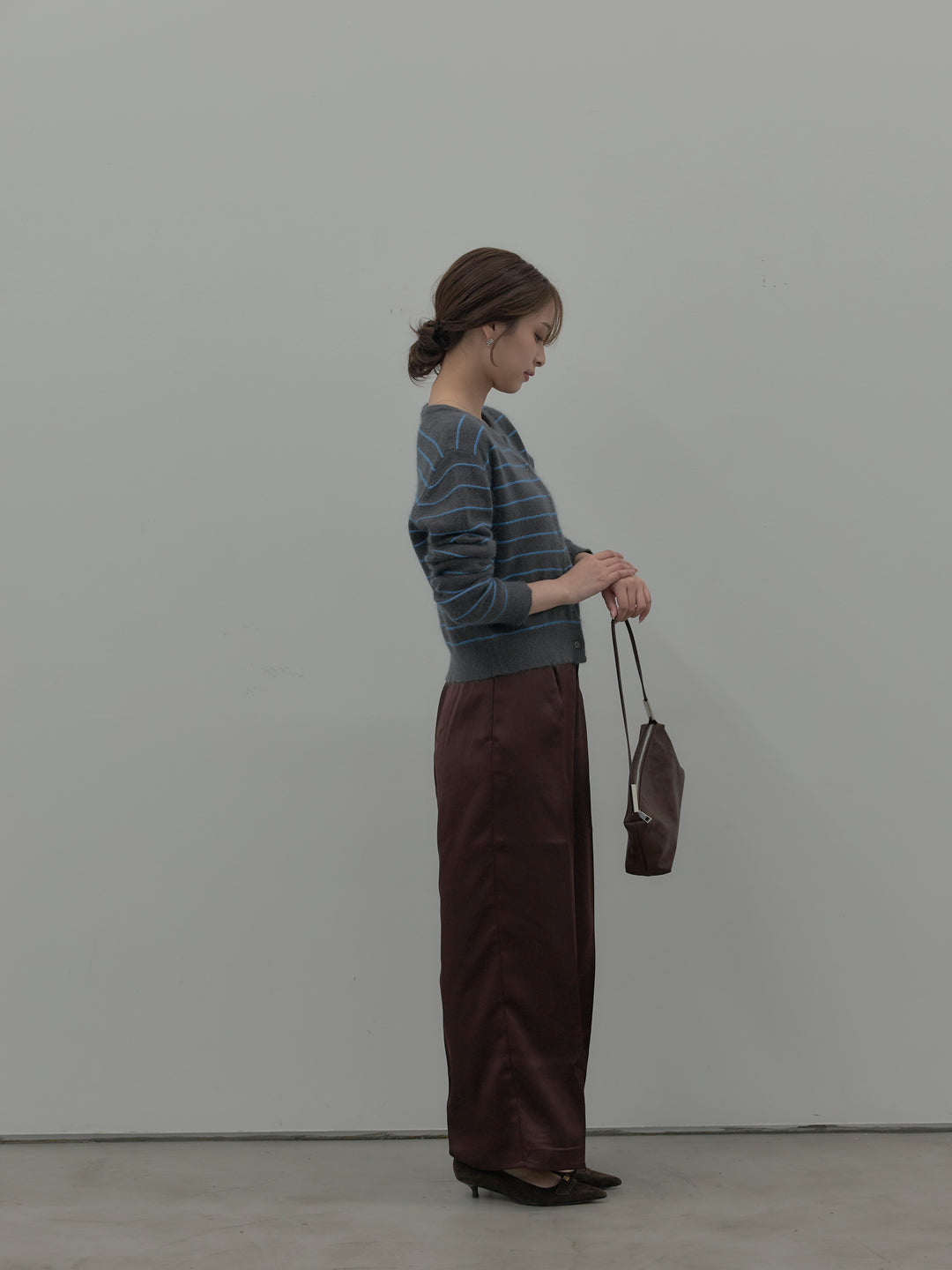 【SET】【premium touch】アルパカタッチボーダーニットカーディガン+【Essential】センタープレスサテンパンツ(2set)