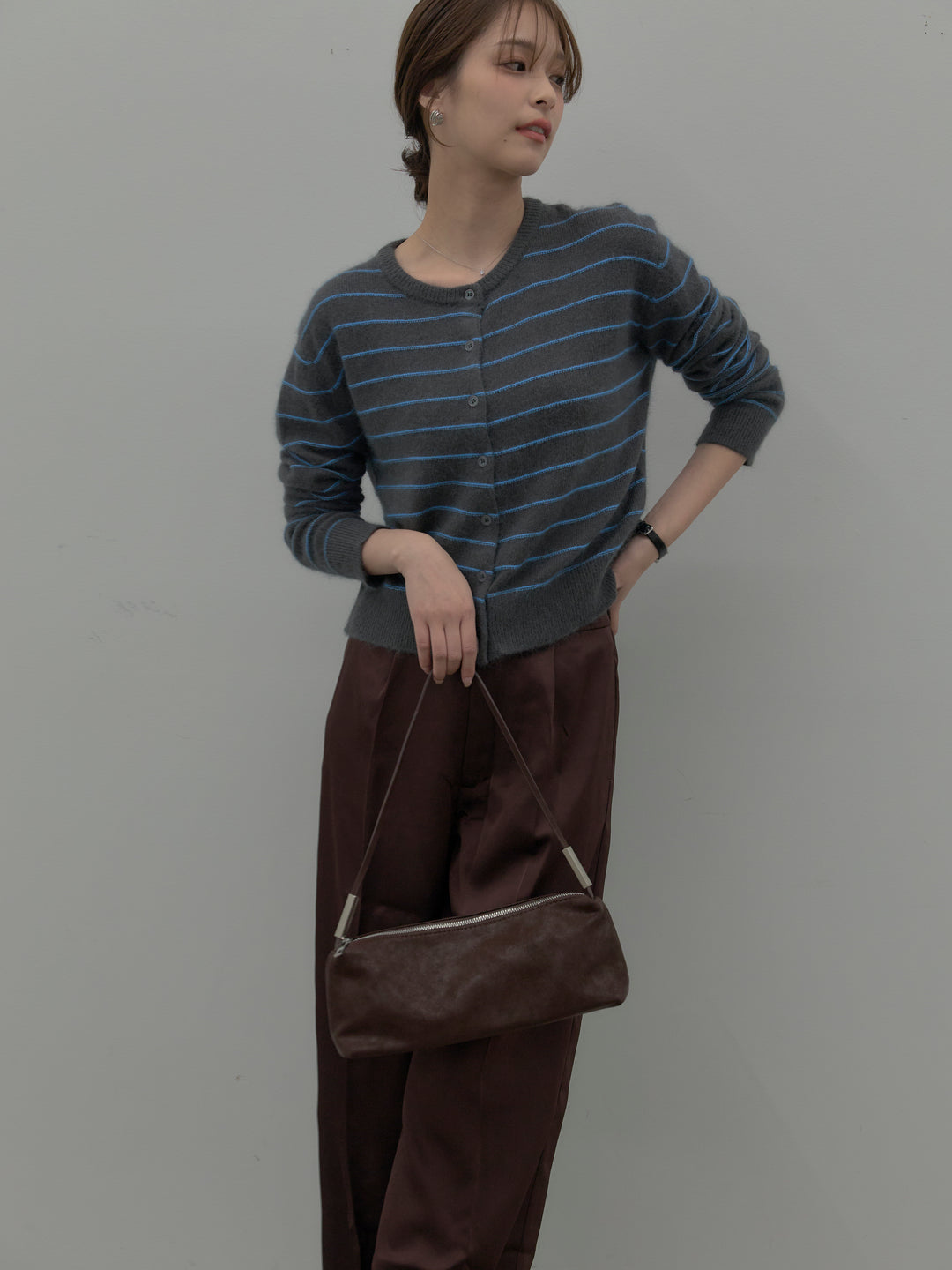 【SET】【premium touch】アルパカタッチボーダーニットカーディガン+【Essential】センタープレスサテンパンツ(2set)