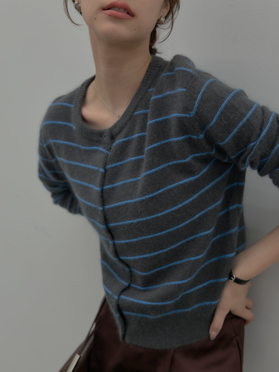 【SET】【premium touch】アルパカタッチボーダーニットカーディガン+【Essential】センタープレスサテンパンツ(2set)