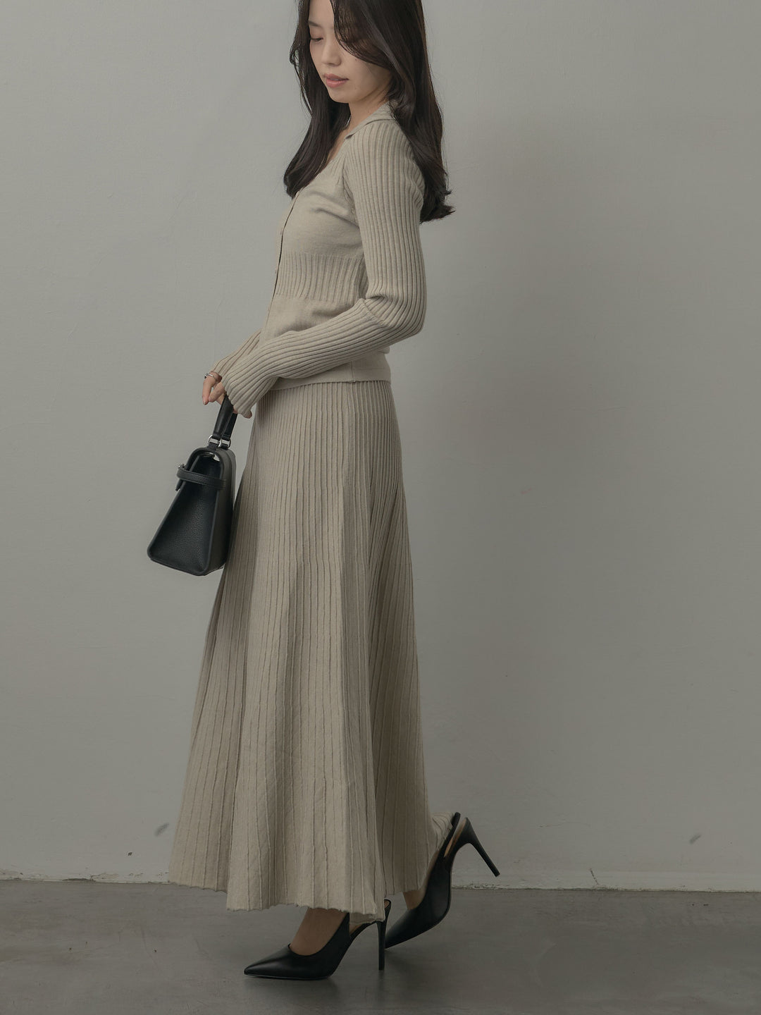 デザインリブポロ襟ニットトップス&ロングスカートSET UP