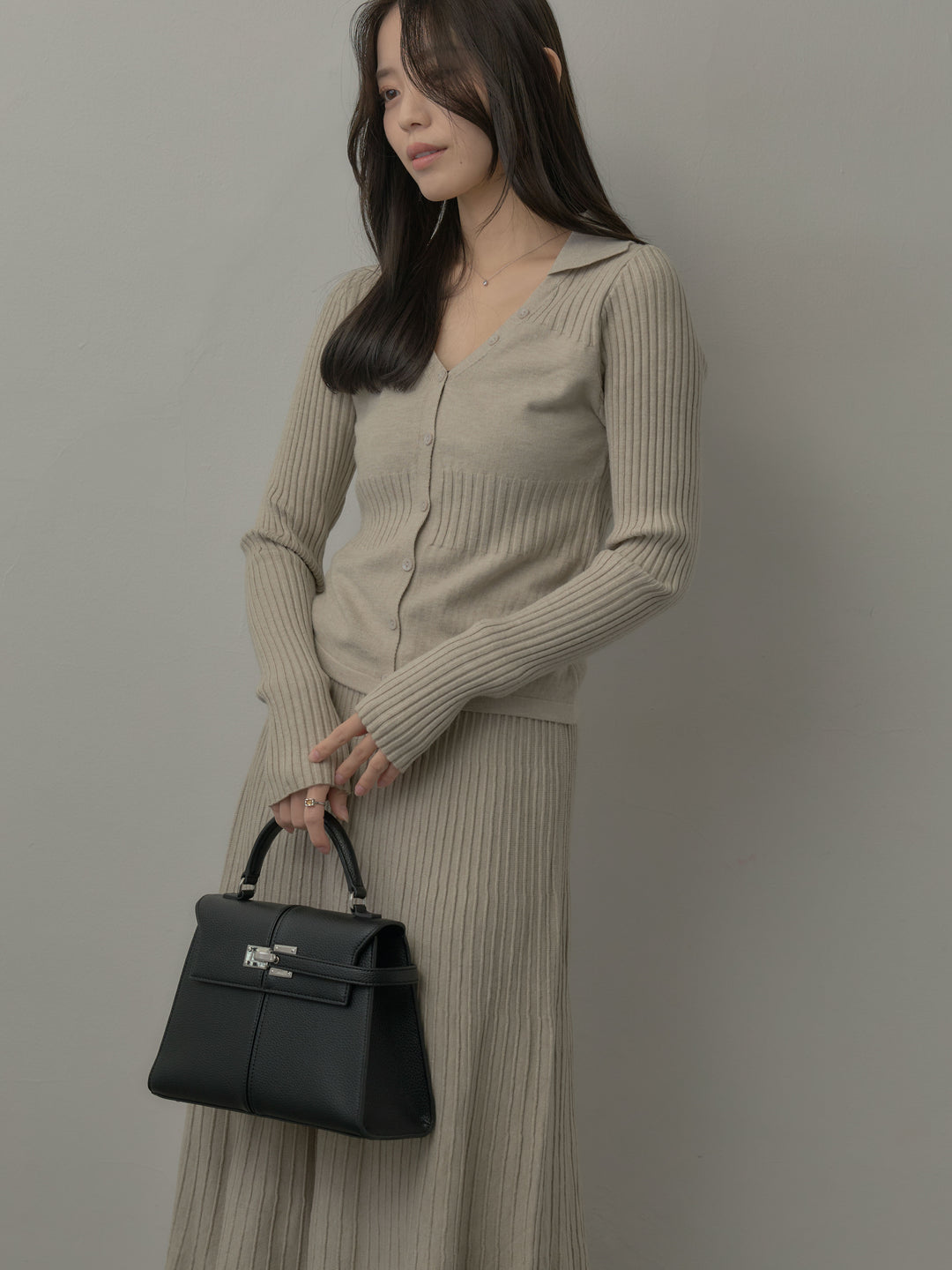 デザインリブポロ襟ニットトップス&ロングスカートSET UP