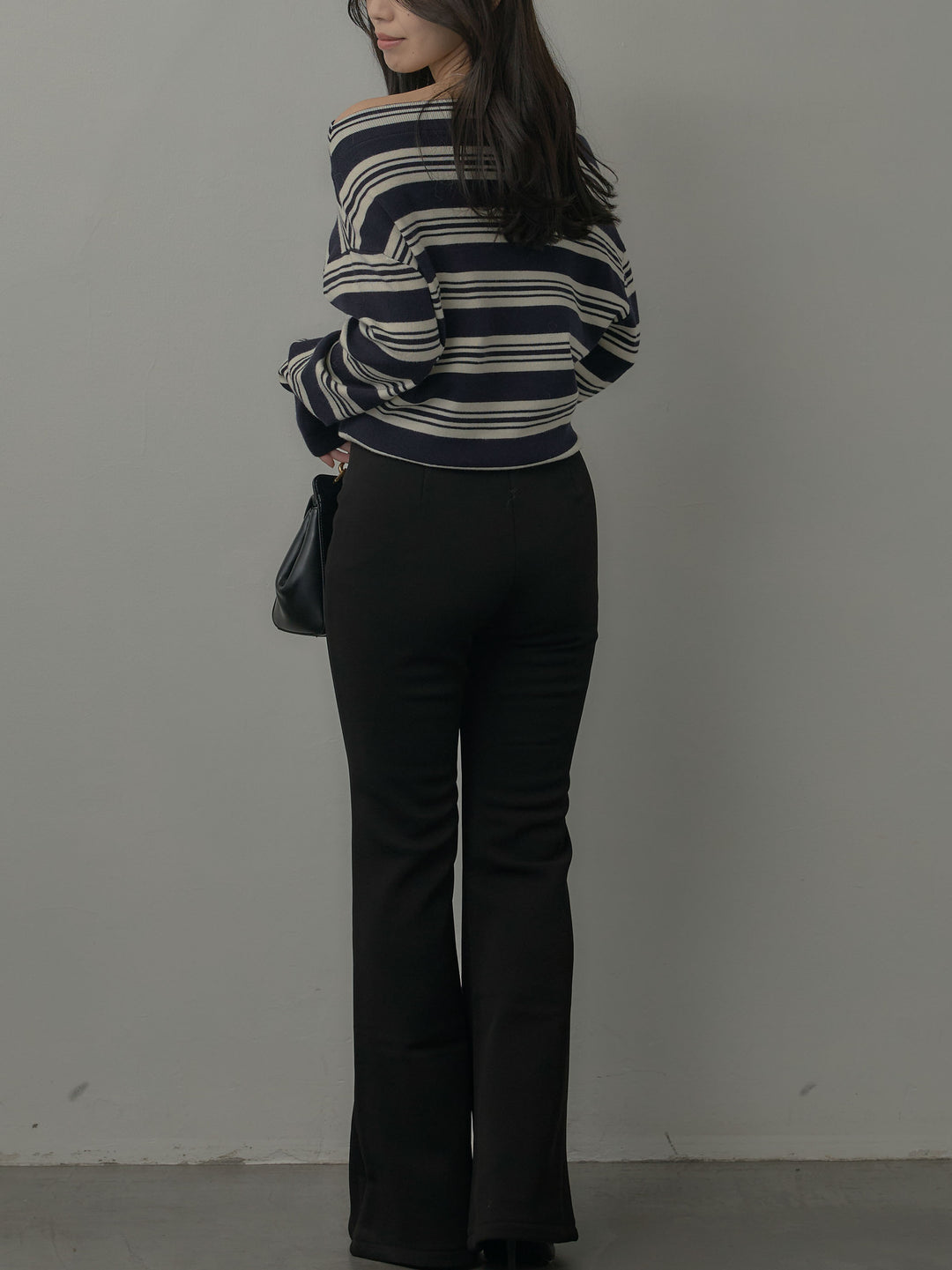 ストレッチフレアパンツ