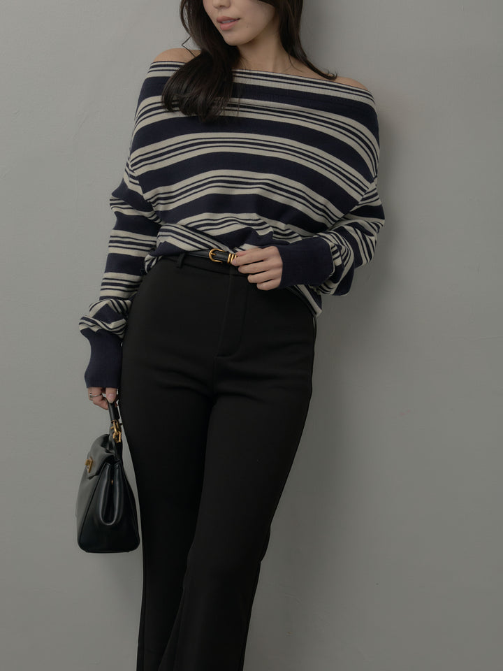 ストレッチフレアパンツ