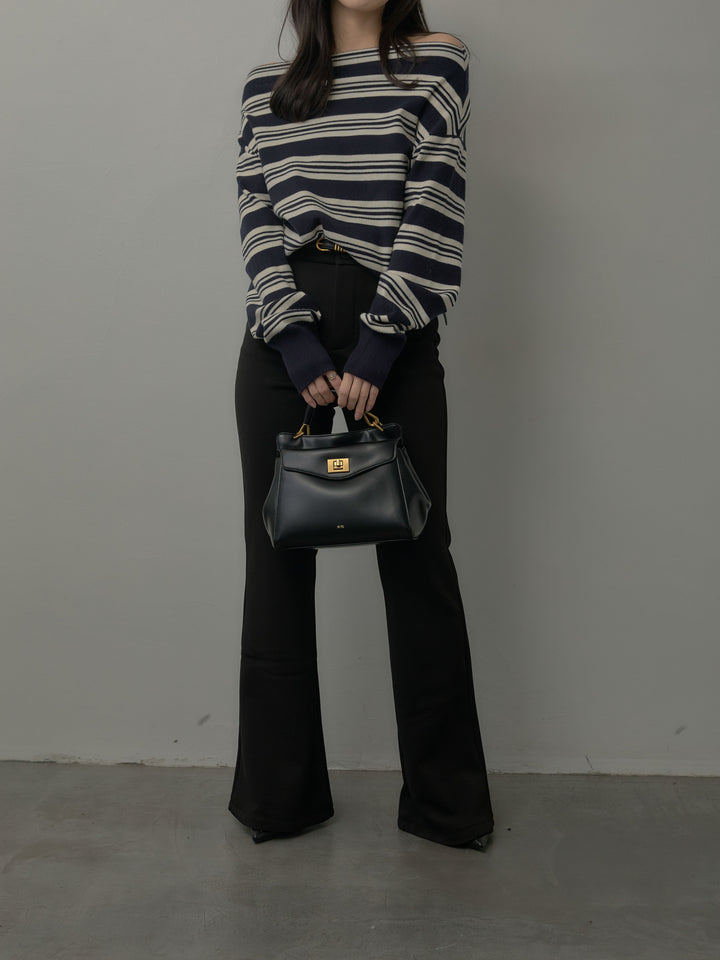 ストレッチフレアパンツ