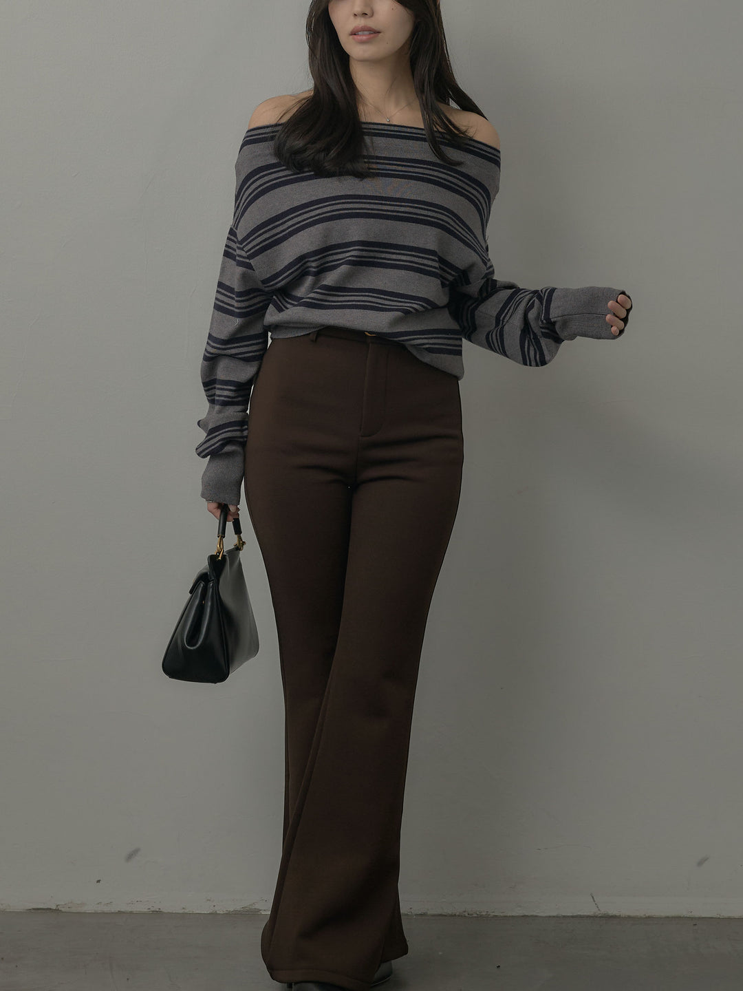 ストレッチフレアパンツ