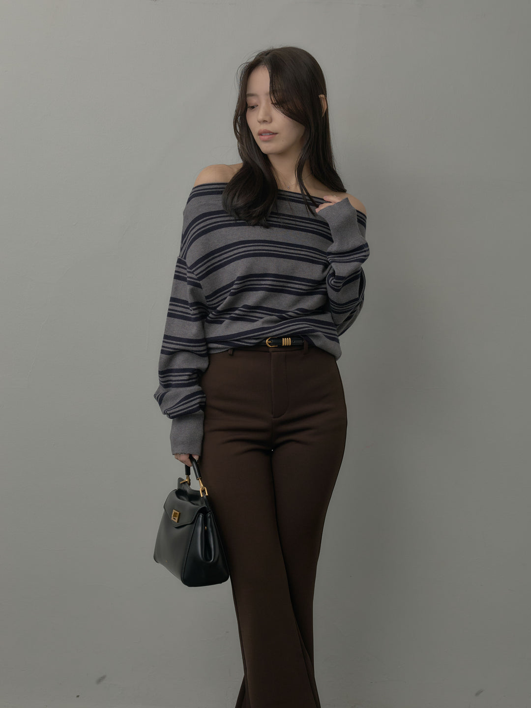 ストレッチフレアパンツ