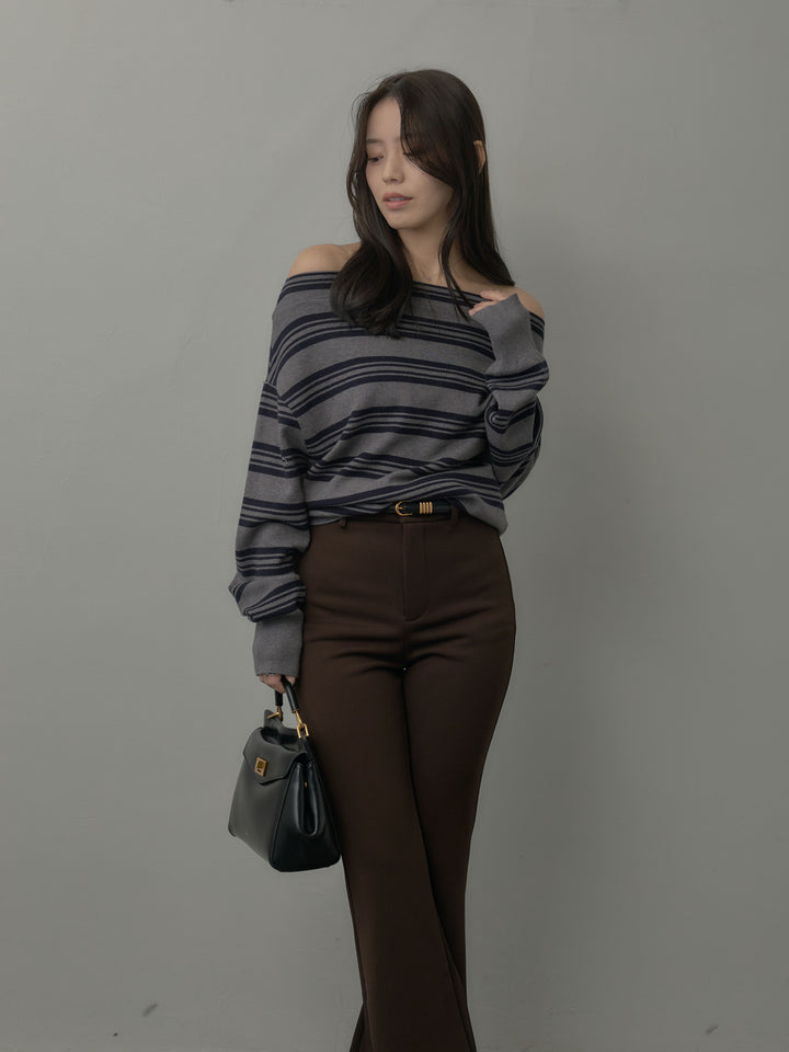 ストレッチフレアパンツ