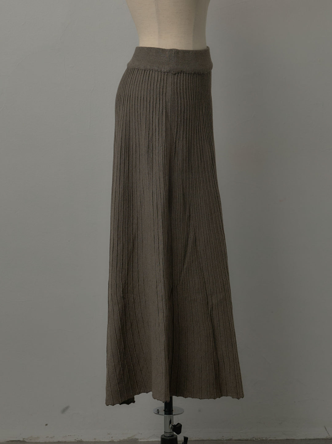 デザインリブポロ襟ニットトップス&ロングスカートSET UP